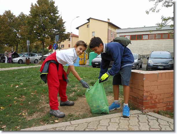 Clicca per scorrere le foto originali ingrandite